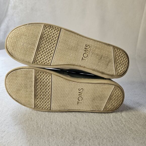 TOMS Blue Ombre Slip On Size Youth 4.5 - Picture 7 of 7